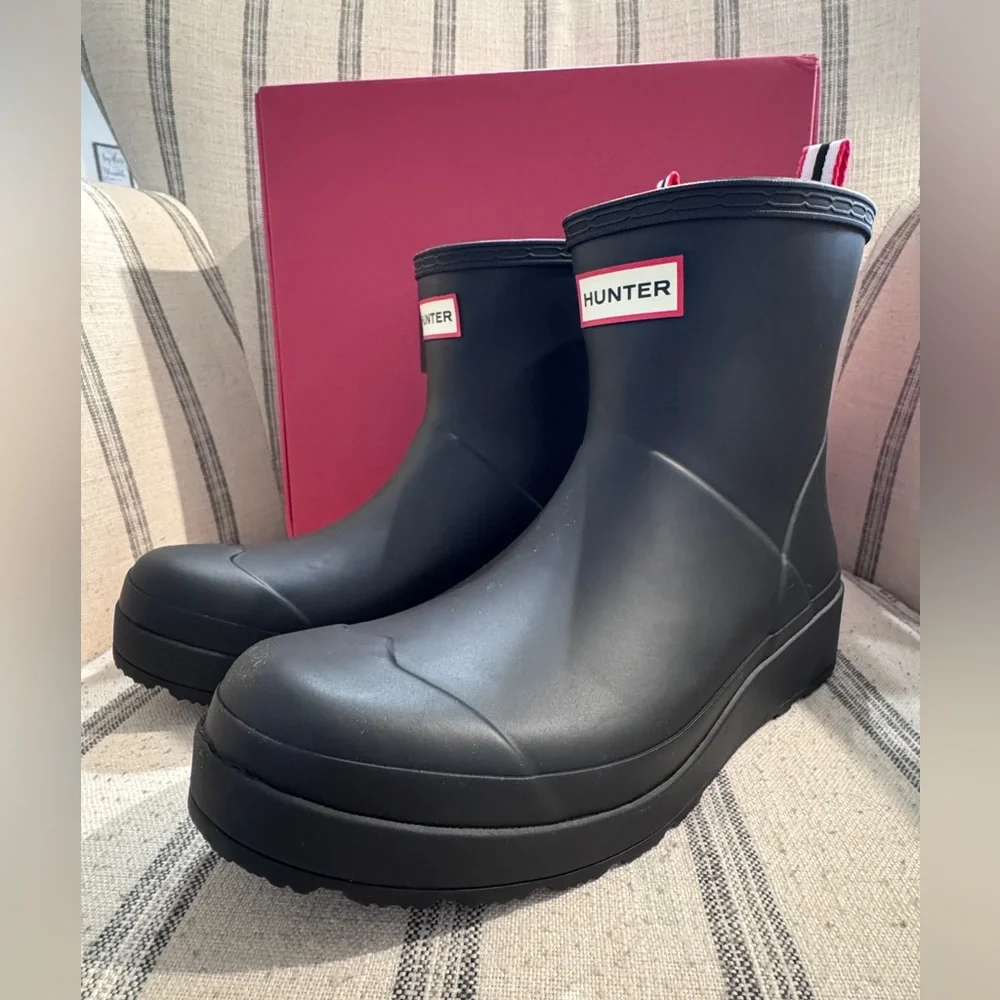 HUNTER- Women's PLAY Short Rain Boots - Picture 1 of 13